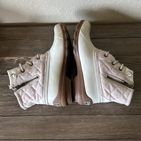 Cream Sperry Winter Boots - Picture 6 of 7